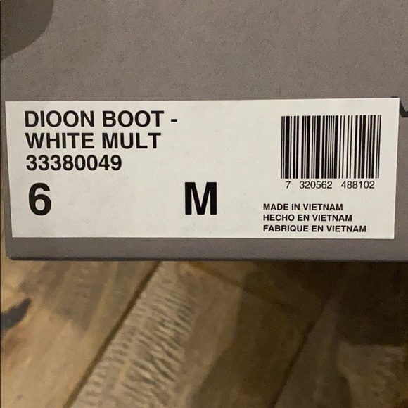 Boots 6 - Picture 1 of 3